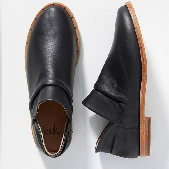 🔹️ BEEK🔹️ Made In Mexico Black  Leather Puffin Slip On Flats - Picture 1 of 6